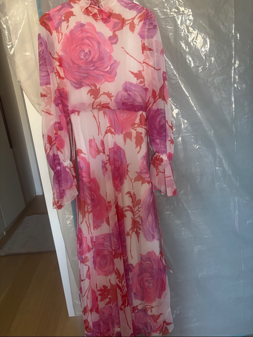70’s Vintage Stunning Anne Fogarty floral Pink Long Sleeve Maxi Dress!